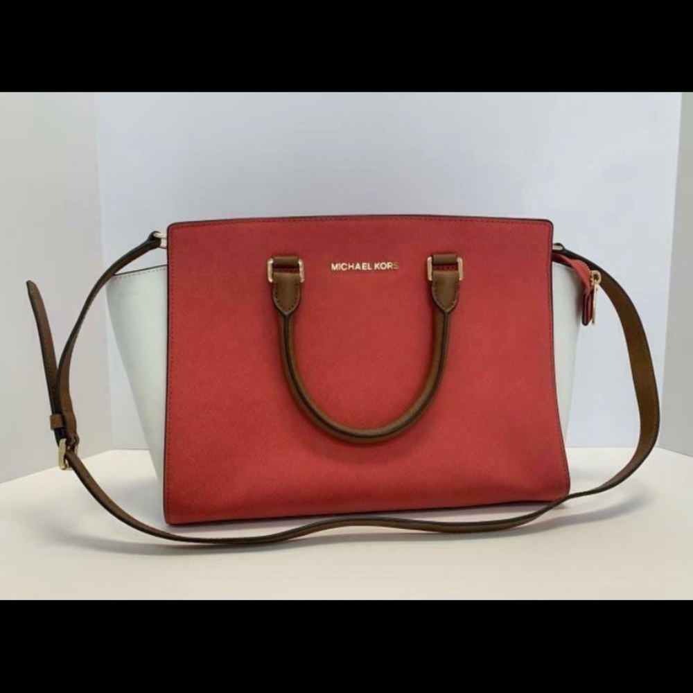 Micheal Kors Selma Handbag